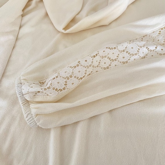 NWT Como Blu‎ Womens Top Sweater Cowl Neck Long Sleeve Lace Size L - Picture 6 of 10